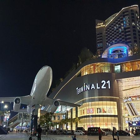 Oyo 131 Griebs Inn Pattaya Εξωτερικό φωτογραφία