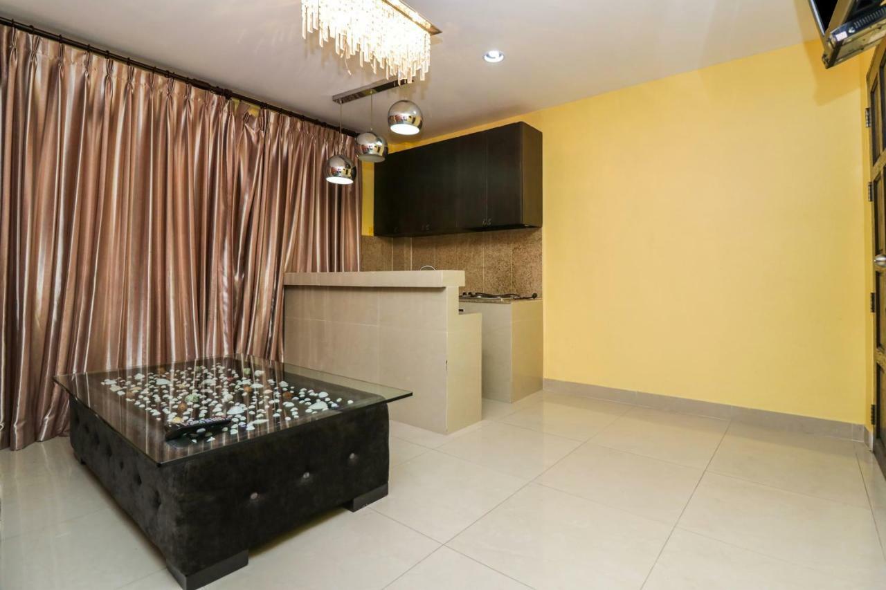 Oyo 131 Griebs Inn Pattaya Εξωτερικό φωτογραφία