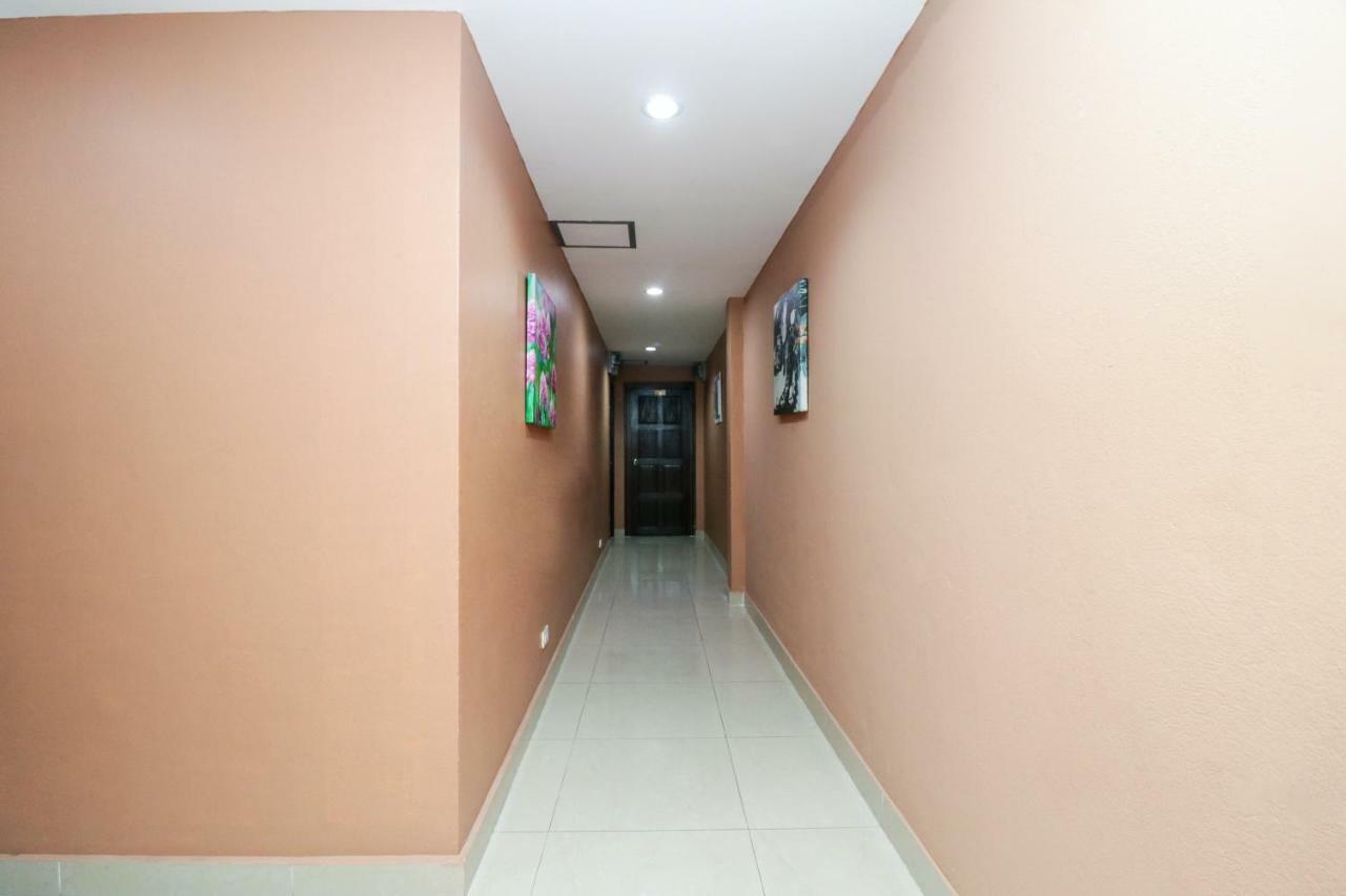 Oyo 131 Griebs Inn Pattaya Εξωτερικό φωτογραφία