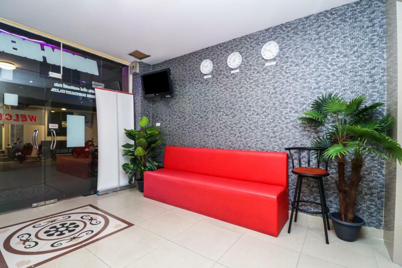 Oyo 131 Griebs Inn Pattaya Εξωτερικό φωτογραφία