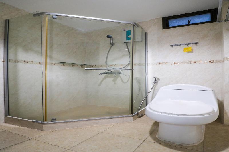 Oyo 131 Griebs Inn Pattaya Εξωτερικό φωτογραφία